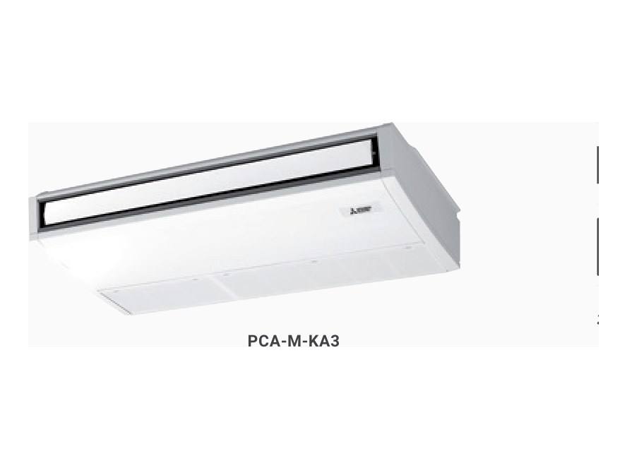 Plafonnier Mitsubishi Electric PCA-M fixé sous le plafond d’une boutique, appareil apparent soufflant dans la longueur.